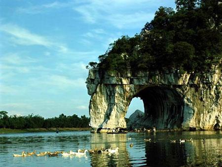 适合老年人夏季旅游的城市——桂林漓江、阳朔
